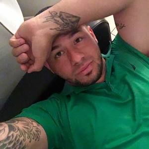 Meet your Posher, Max